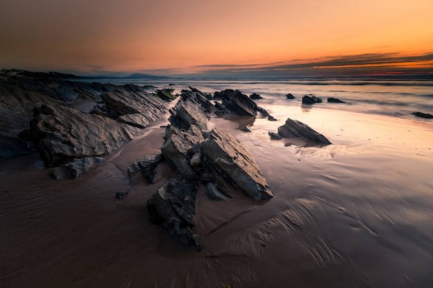 Atardecer en la playa de Bidart, País Vasco.