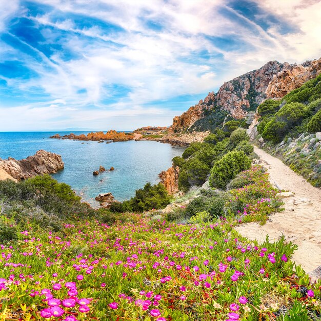 Atemberaubende Aussicht auf das beliebte Reiseziel Costa Paradiso