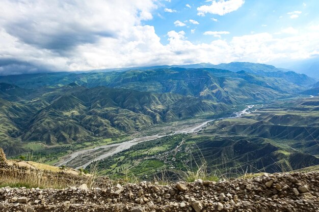 Atemberaubende Aussicht auf die Berge in Dagestan, Kaukasus, Russland 2021