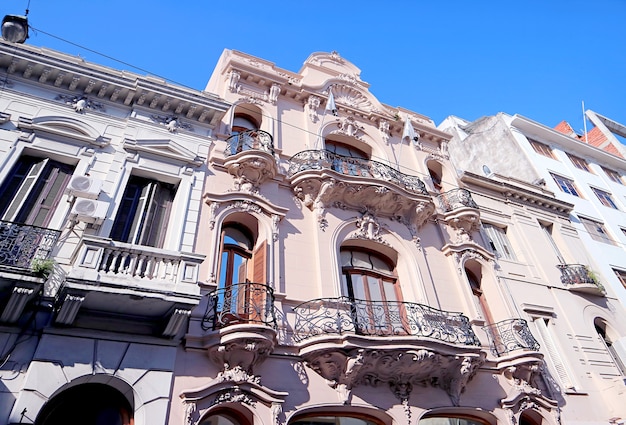 Atemberaubende Gebäude im Jugendstil in Buenos Aires, Argentinien, Südamerika
