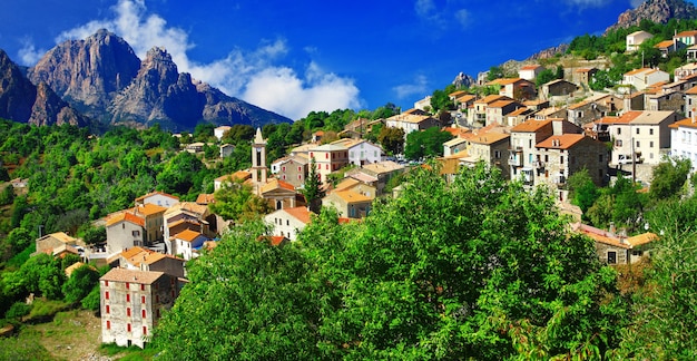 Atemberaubende Landschaften der Insel Korsika