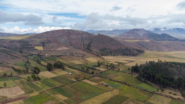 Atemberaubender Blick auf die Landschaft über den Anden von Cuzco. Peru