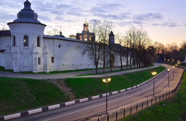 Aterro do kremlin de yaroslavl