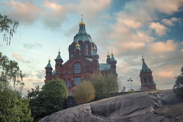 Aterro em Helsinque na noite de verão Finlândia