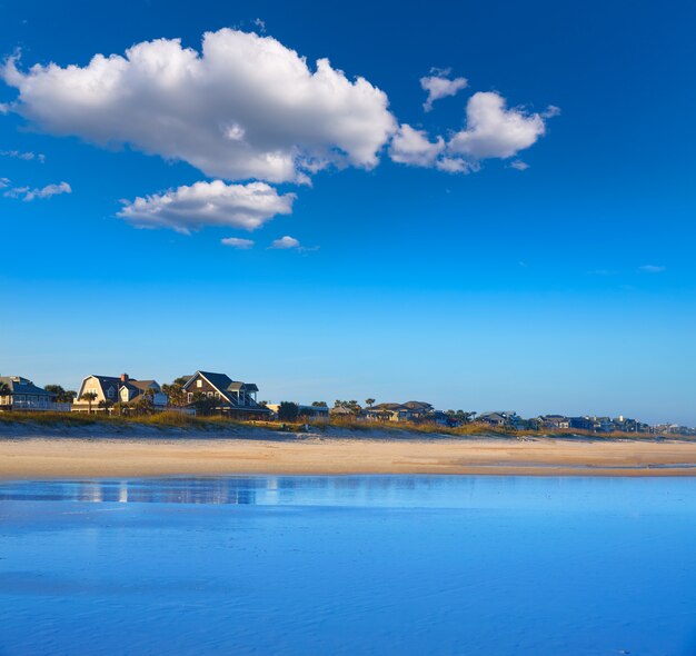 Atlantischer Strand in Jacksonville von Florida USA