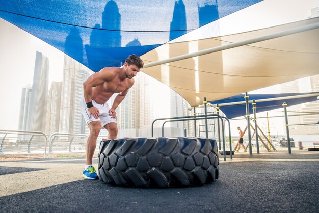 Atleta entrenando al aire libre