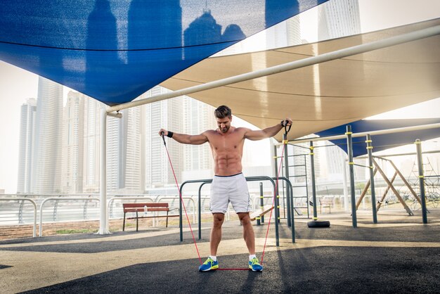 Atleta entrenando al aire libre