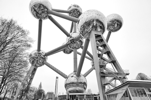 Foto atomium en bruselas, bélgica