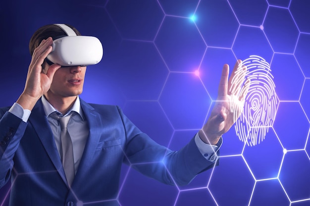 Foto atractivo joven europeo con gafas vr sobre fondo azul con impresión digital del pulgar holograma hexagonal biométrico acceso a la realidad virtual y concepto de experiencia doble exposición