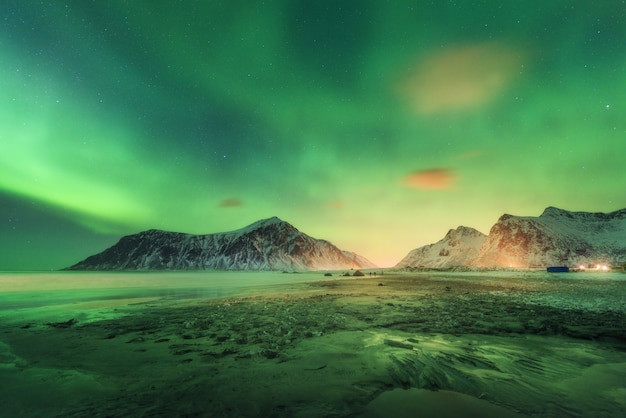 Aurora boreal en las islas Lofoten