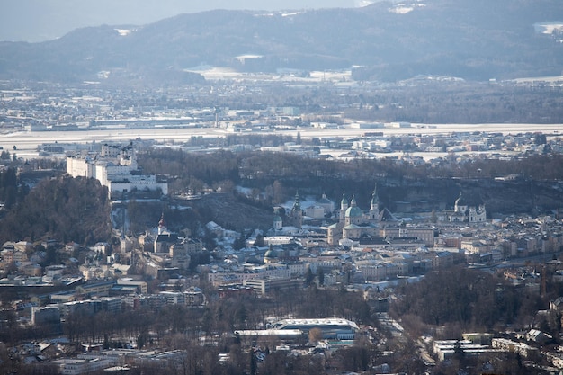 Ausblick über Salzburg vom Gaisberg Winterzeit