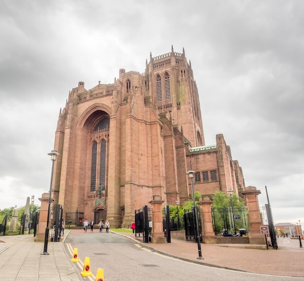 Außenarchitektur der Kathedrale von Liverpool die fünftgrößte Kathedrale der Welt in England