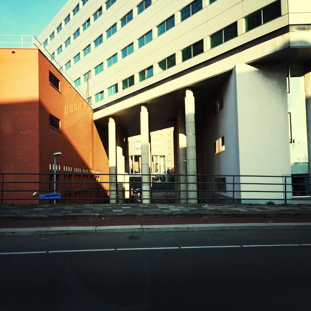 Foto außenseite von gebäuden auf der straße