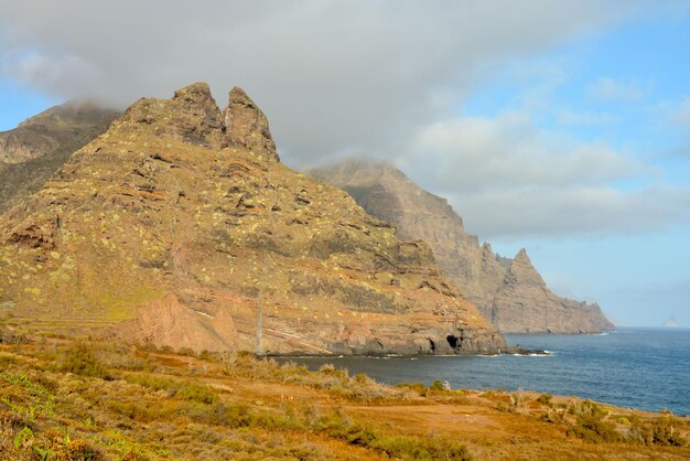 Aussicht auf die Küste des Ozeans