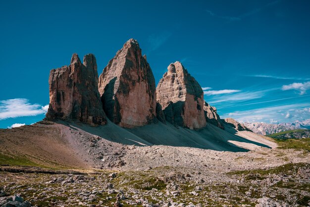 Foto aussicht auf die nordwand der drei gipfel italien drei gipfel von lavaredo