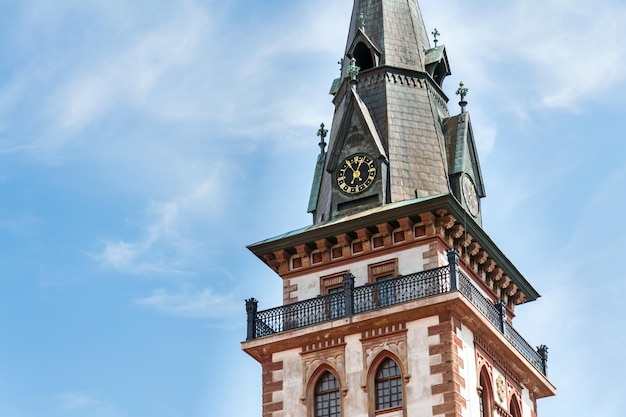 Aussichtsturm der spätgotischen Dekanatskirche Mariä Himmelfahrt in Chomutov