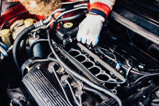 Foto austausch der ansaugkrümmerdichtung des automotors