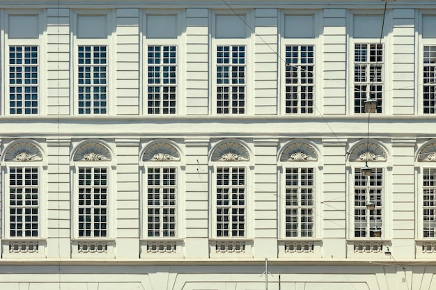 Áustria Viena 13 de junho de 2023 fachada de um belo edifício antigo no centro de Viena