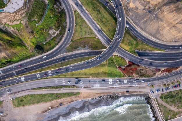 Autobahn der Costa Verde auf der Höhe des Stadtteils Miraflores in der Stadt Lima in der Stadt Lima