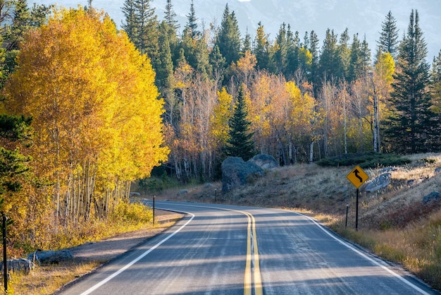 Autobahn im Herbst in Colorado USA