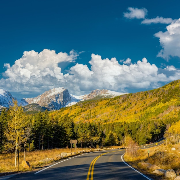 Autobahn im Herbst in Colorado USA