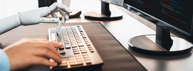 Foto automatización de codificación de programas mediante inteligencia artificial generativa o concepto de ia colaboración entre la mano robótica y el desarrollador de software humano resolviendo la depuración o escribiendo guiones pioneros