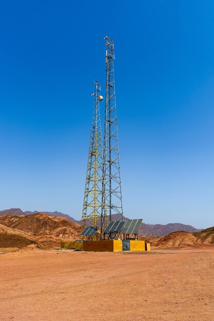 Autonome mobile Repeaterstation in der ägyptischen Wüste