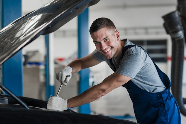 Foto autoreparaturgeschäft zusammensetzung