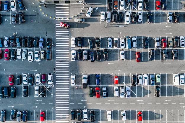 Autos auf dem Parkplatz