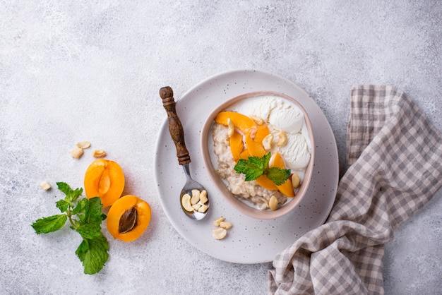 Avena con albaricoques y nueces