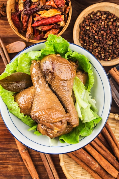 Aves guisadas con salsa de soja, Muslo de pollo