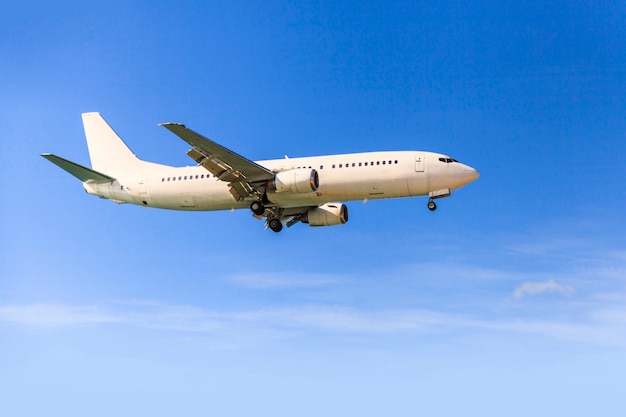 Foto avión en el cielo