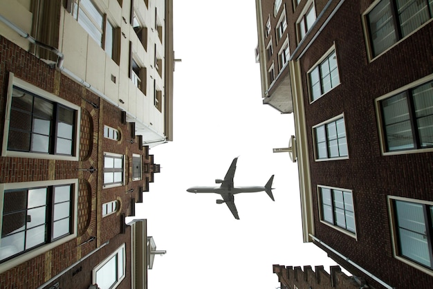 Avión sobre Amsterdam