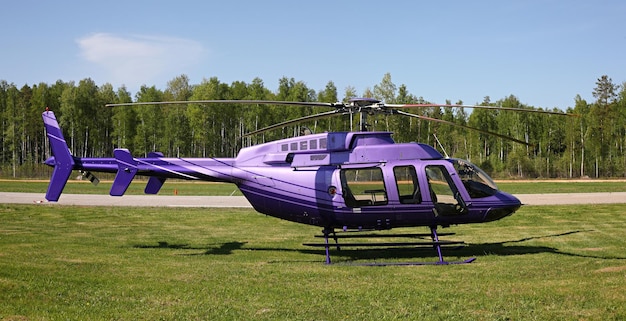 Foto aviones helicóptero púrpura