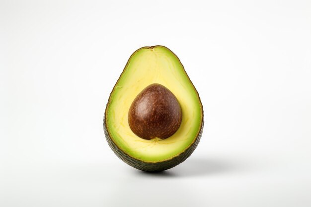 Avocado auf weißem Hintergrund