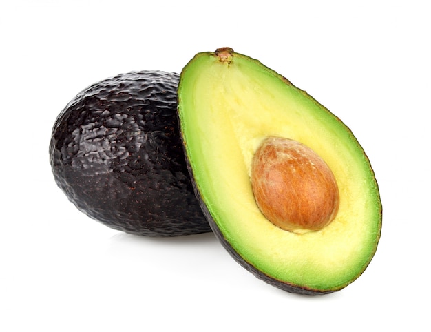 Avocado getrennt auf Weiß