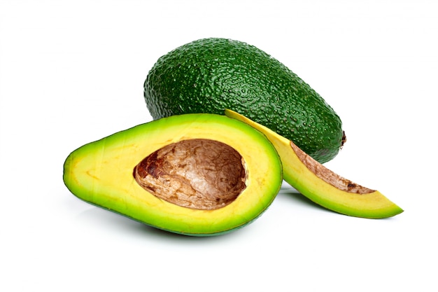 Avocado getrennt auf Weiß