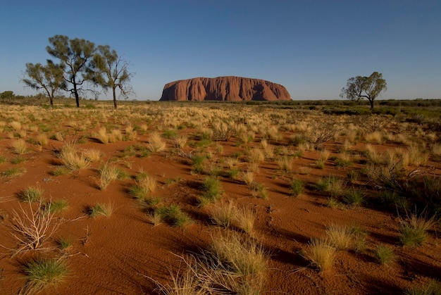 Ayers Rock chamado Uluru rocha mágica dos aborígenes Yulara Ayers Rock Territórios do Norte