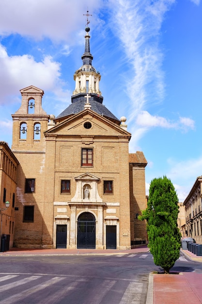 Ayuntamiento de la ciudad monumental de Alcalá de Henares en Madrid