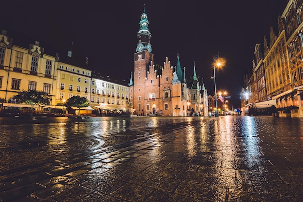 Ayuntamiento de Wroclaw de noche