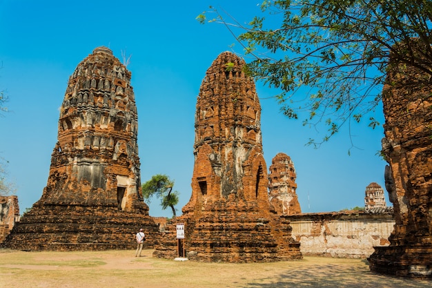 Ayutthaya, tailândia ruínas e antiguidades no parque histórico de ayutthaya
