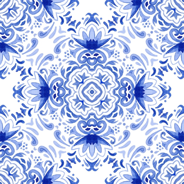 Azulejo abstrato azul e branco desenhado à mão damasco sem costura ornamental padrão de pintura em aquarela retro