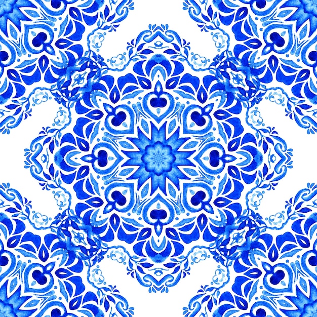 Azulejo azul y blanco dibujado a mano sin fisuras patrón de pintura de acuarela ornamental azulejo.