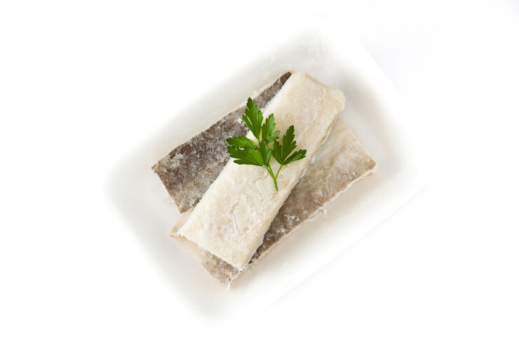 Bacalhau seco salgado isolado Comida típica da Páscoa