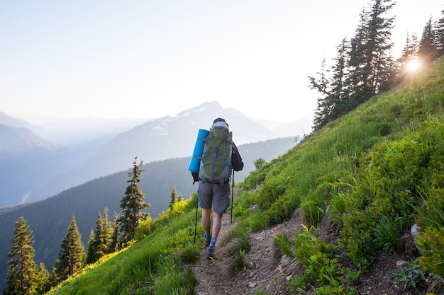 Backpacker in den Sommerbergen