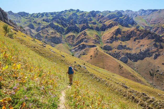 Backpacker in den Sommerbergen