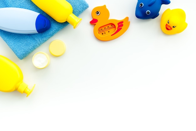 Foto badekosmetik und spielzeug für kinder