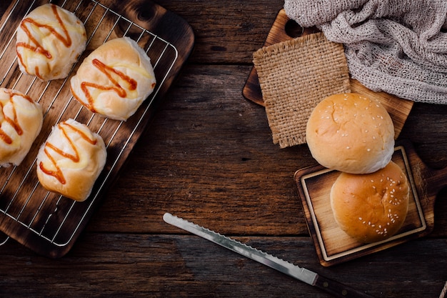 Bäckerei auf Holztisch