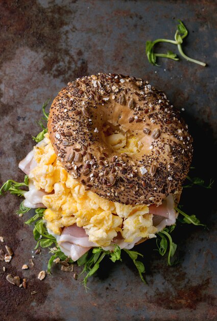 Bagel de grano entero