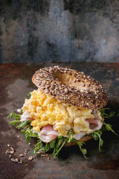 Bagel de grano entero